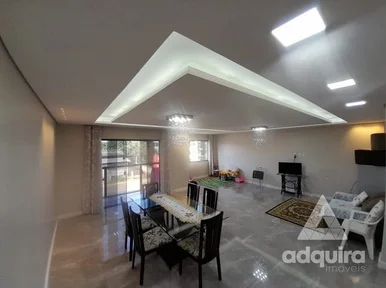 Comercial à Venda 3 Quartos, 1 Suite, 423.11m², Uvaranas