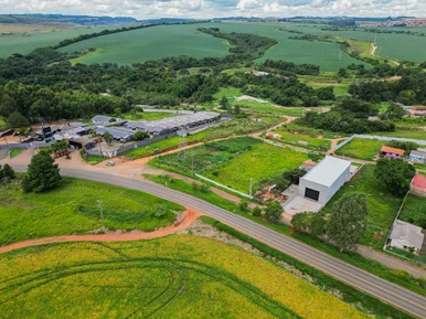 Comercial Locado à Venda 600m², Jardim Carvalho