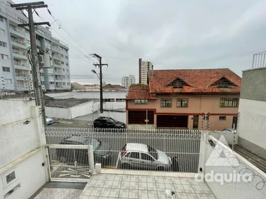 Comercial à Venda 5 Quartos, 1 Vaga, 200m², Centro