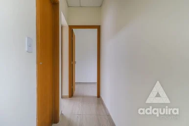 Comercial à Venda 4 Quartos, 1 Suite, 2 Vagas, 182.16m², Centro, Ponta Grossa - 
