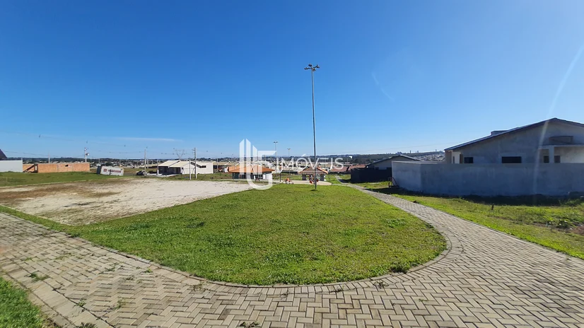 Foto Casa a venda no Condomínio Residencial Girassol