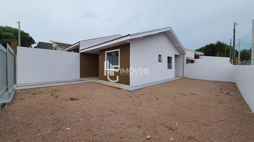 Foto Casa a venda em terreno de esquina no Parque dos Pinheiros