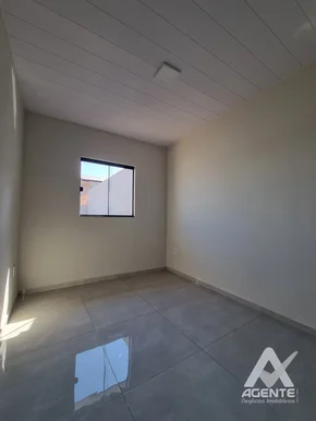 Bela Casa Em Uvaranas