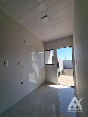 Bela Casa Em Uvaranas