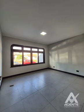 Casa Comercial Na Nova Rússia